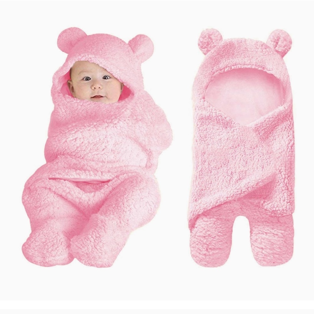 Baby sleeper/swaddled